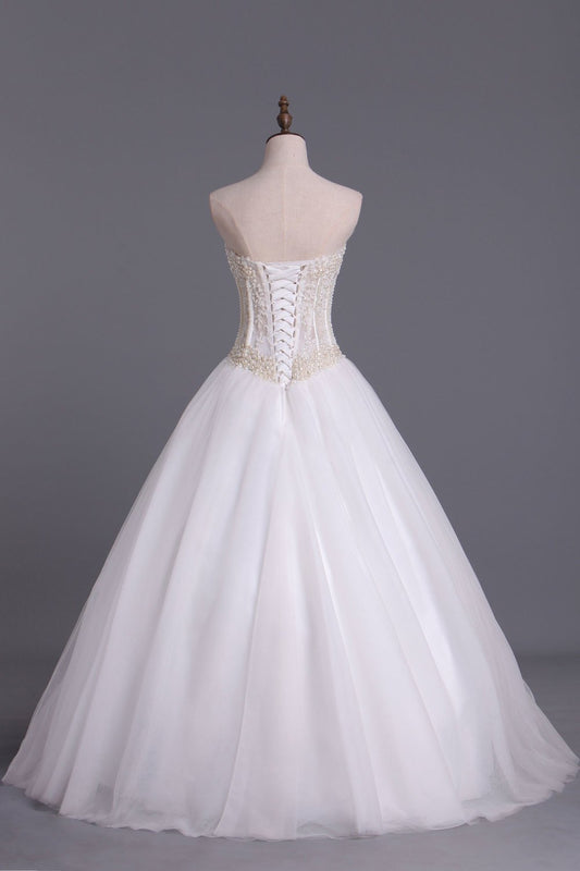 2024 Wedding Dresses A-Line Sweetheart See Through Tulle With Pearls Lace Up Floor Length