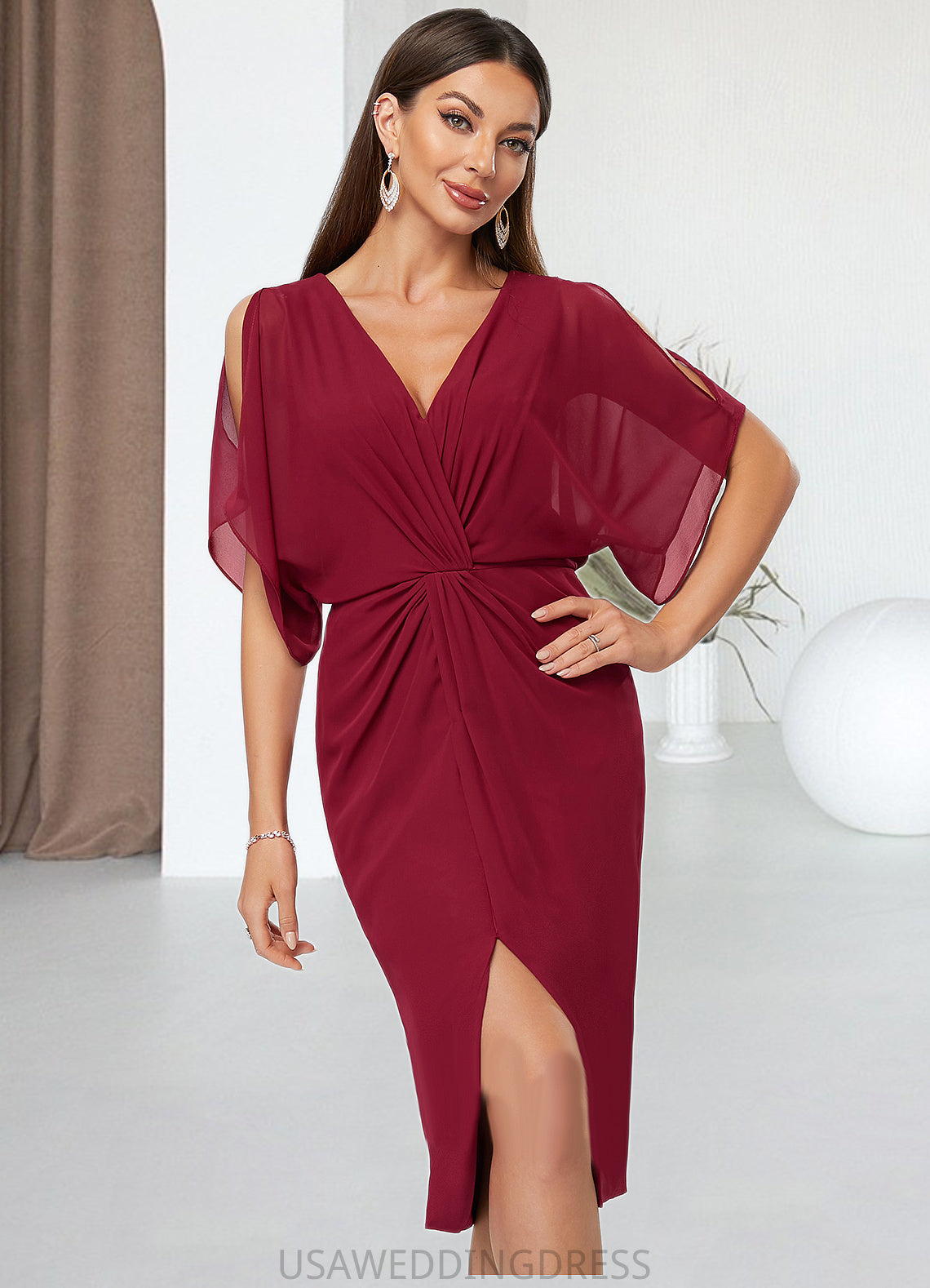 Victoria Sheath/Column V-Neck Knee-Length Chiffon Cocktail Dress With Pleated DSP0022386