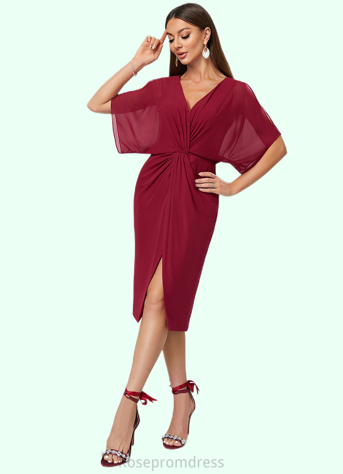 Dalia Sheath/Column V-Neck Knee-Length Chiffon Cocktail Dress With Pleated SRSP0022386