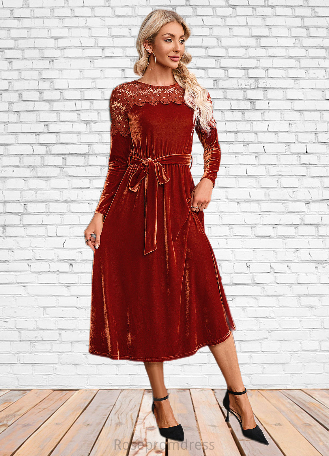 Mira Scoop Elegant A-line Velvet Dresses SRSP0022496