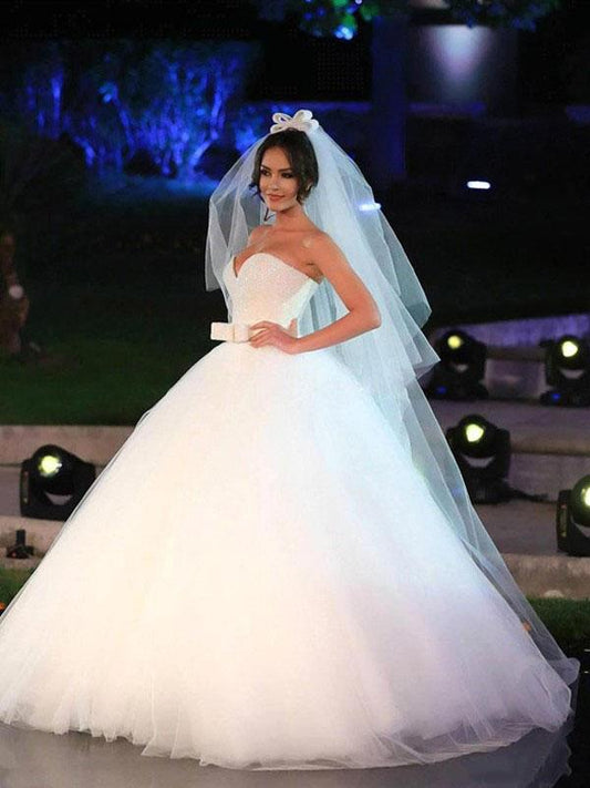 Ball Gown Bowknot Sweetheart Tulle Wedding Dresses Strapless Ivory Wedding Gowns SRS14966