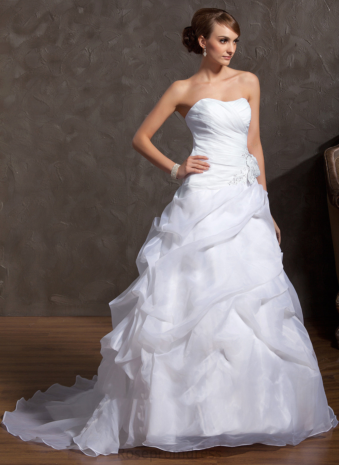 Organza With Ball-Gown/Princess Wedding Dresses Appliques Wedding Train Sweetheart Court Beading Gabrielle Dress Lace Flower(s)