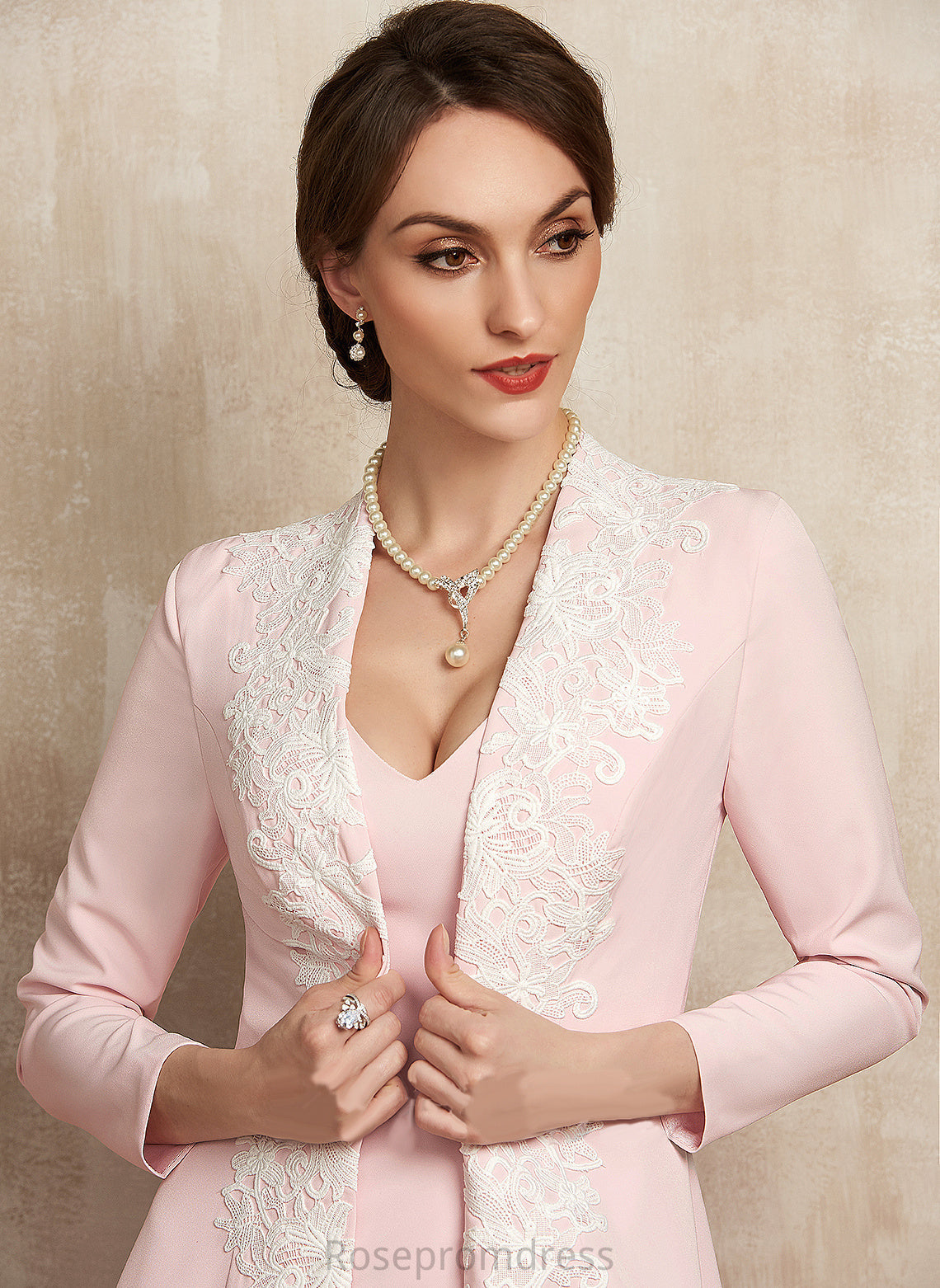 Sheath/Column V-neck Mother of the Bride Dresses Bride of the Crepe Dress Krista Knee-Length Stretch Mother