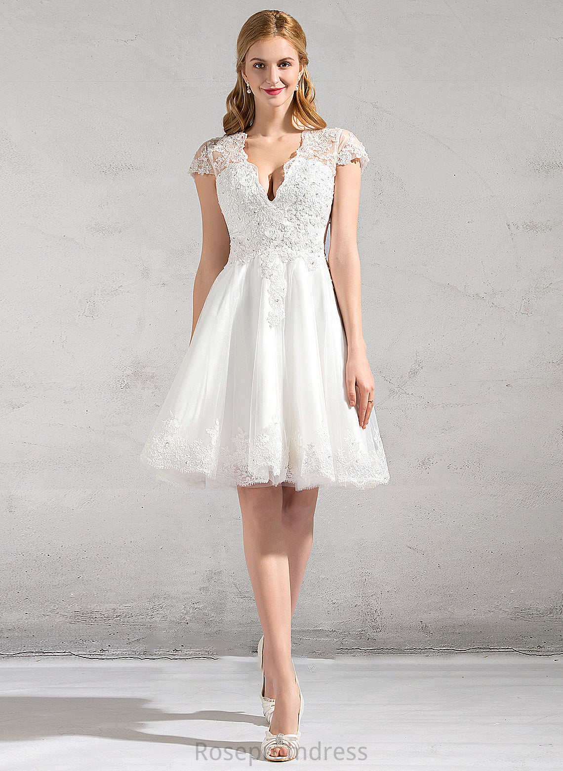 Appliques Wedding Dress Lace Knee-Length Selah Lace Sequins With Wedding Dresses A-Line V-neck Tulle Beading