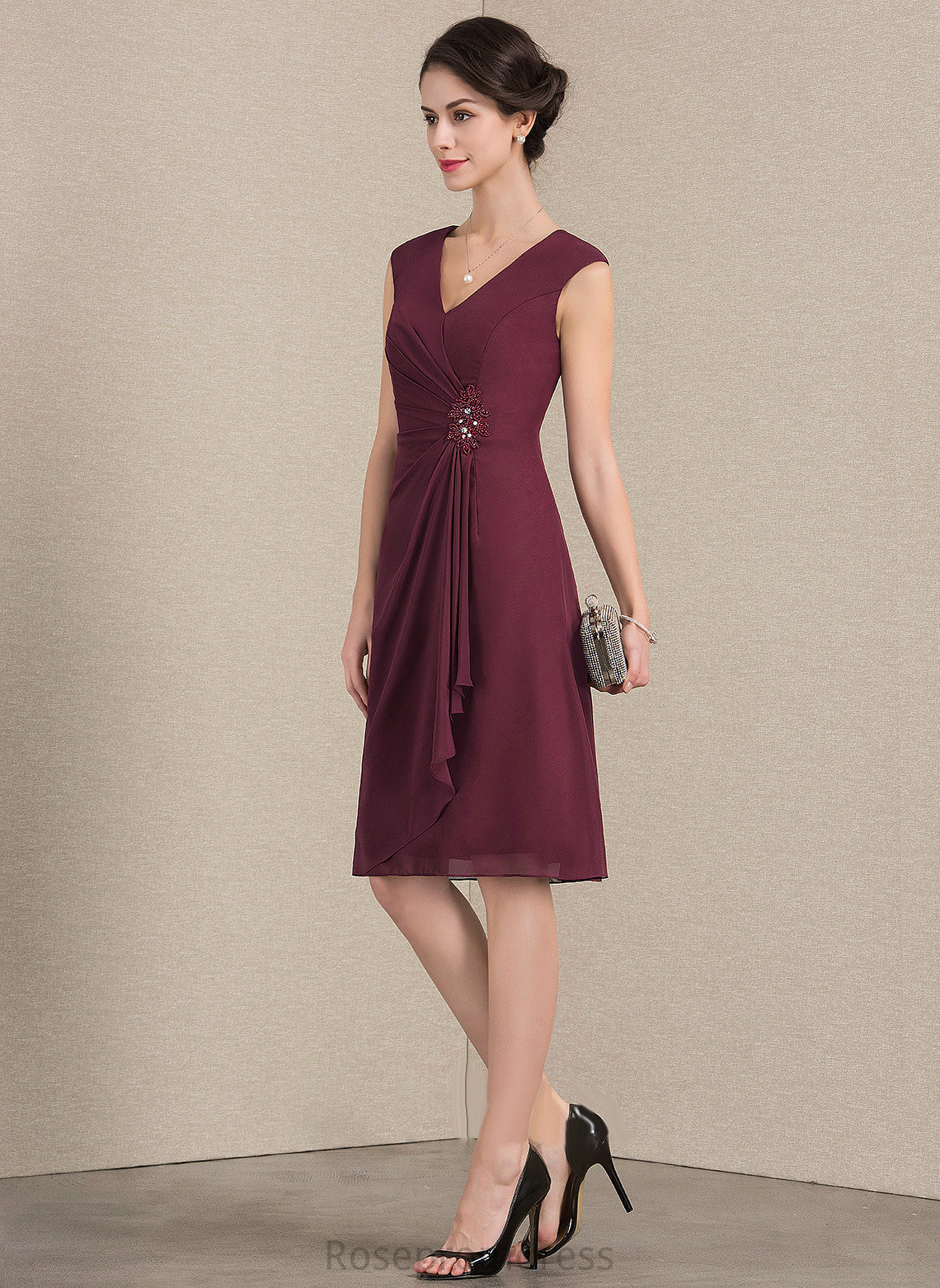 Sequins the V-neck of Cascading Beading With Mother A-Line Mother of the Bride Dresses Knee-Length Ruffles Bride Yoselin Dress Chiffon