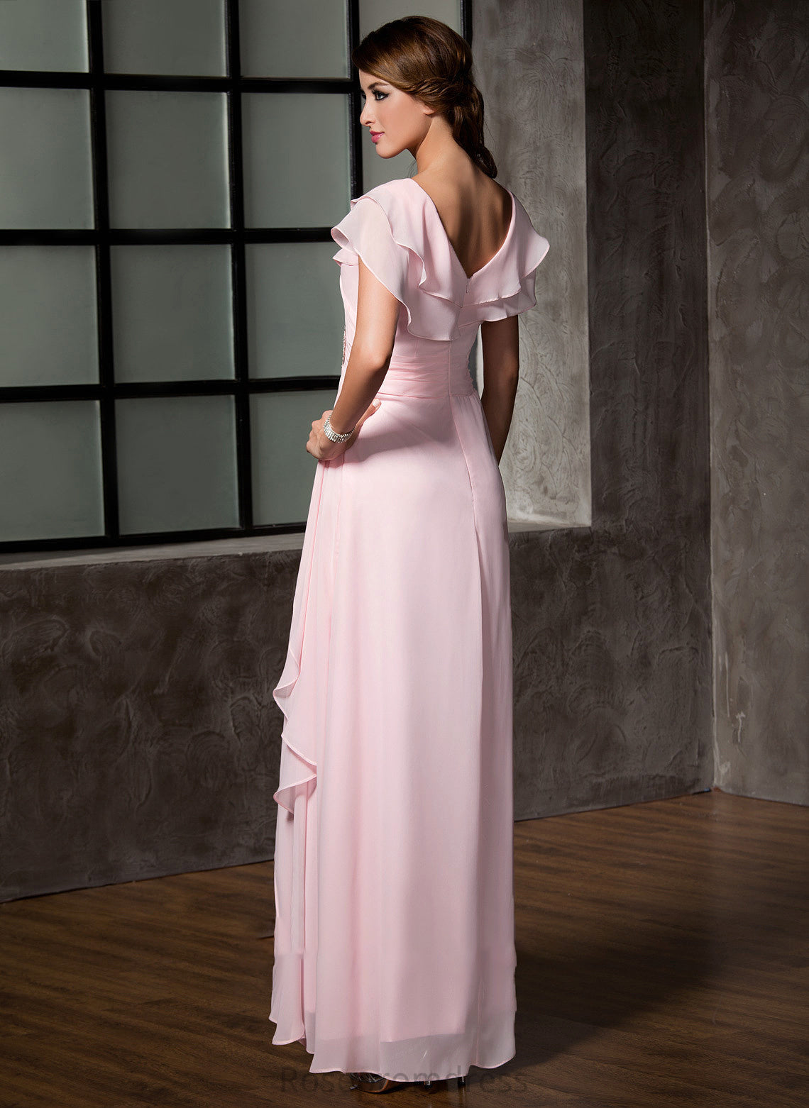 Brooch Mother of the Bride Dresses Crystal Mother Ruffles Dress of V-neck With Chiffon Bride Cascading Floor-Length A-Line the Monserrat