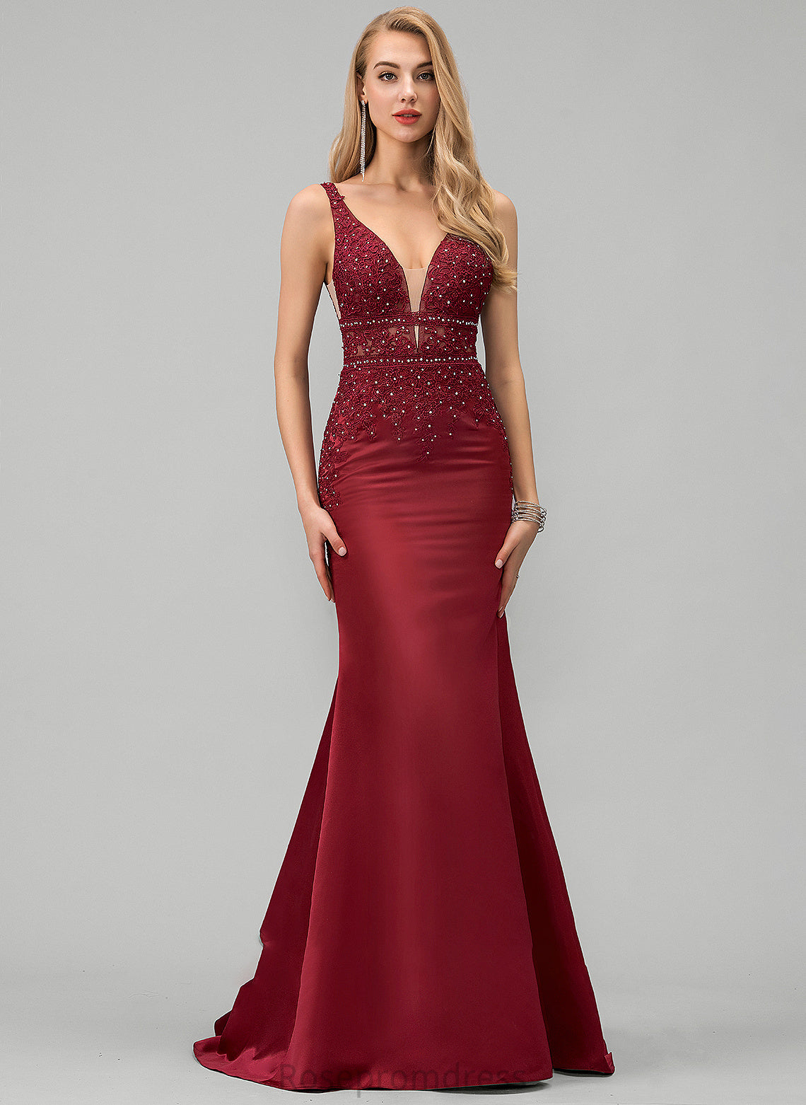 Sequins With Trumpet/Mermaid Prom Dresses Lace Beading Sweep V-neck Undine Train Satin