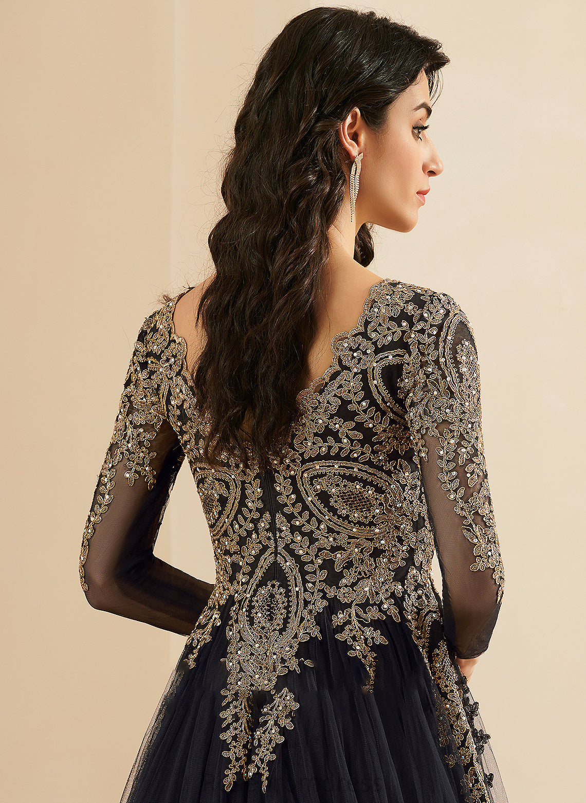 Sequins Tulle Lace Prom Dresses Sweep Susanna Train V-neck Ball-Gown/Princess With