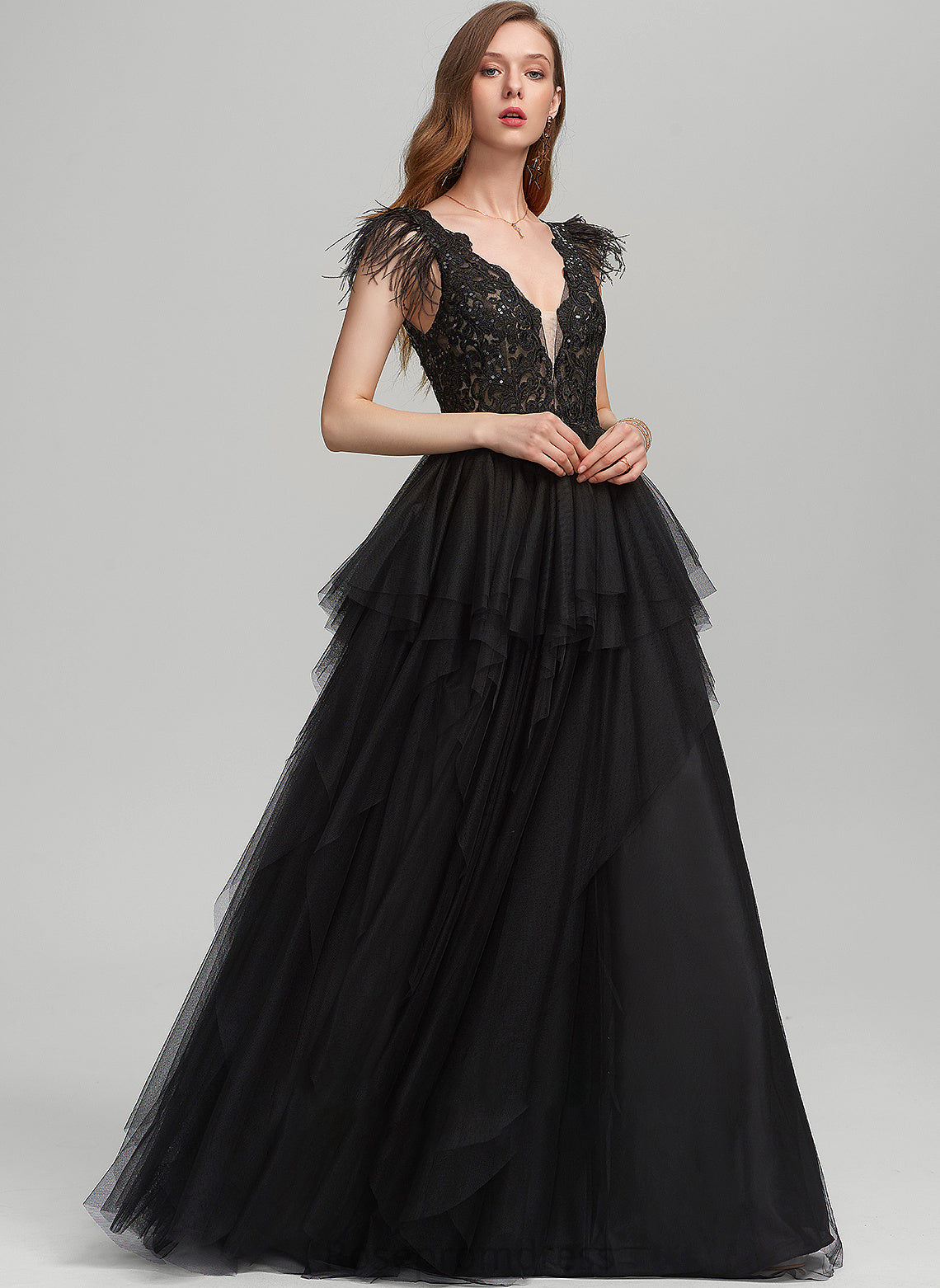 Prom Dresses Sequins V-neck Ball-Gown/Princess Feather Floor-Length Tulle With Elva