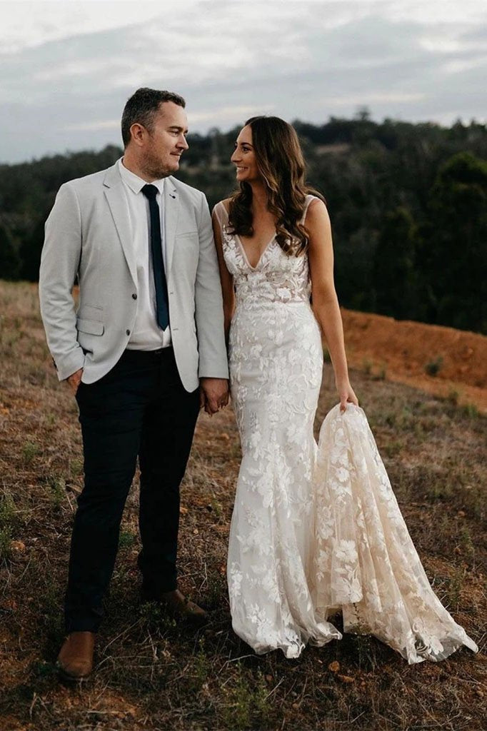 Princess Mermaid V Neck Lace Appliques Ivory Wedding Dresses, Straps V Back Wedding Gowns SRS15300