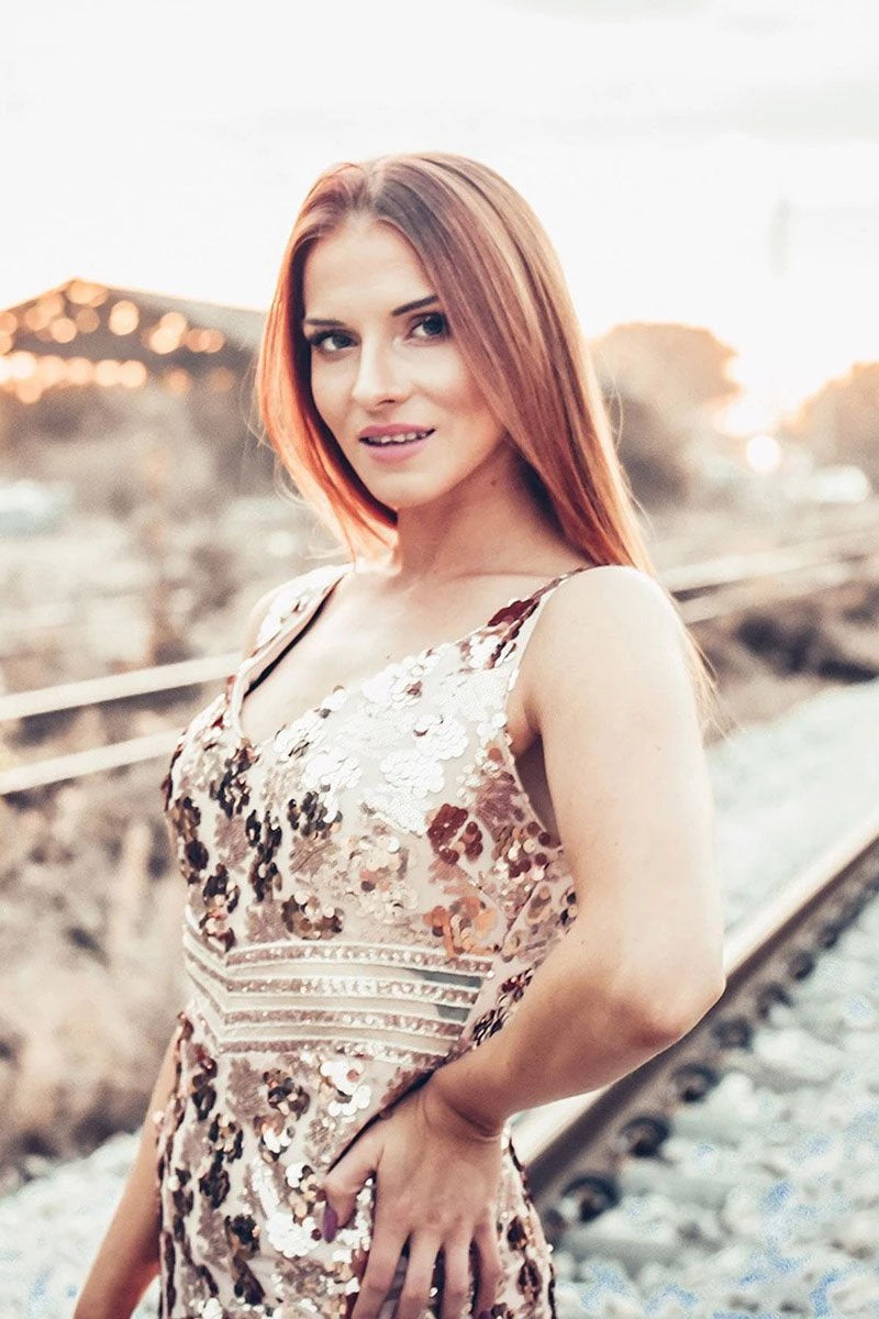 Sexy Mermaid Sequin V Neck Prom Dresses for Women V Back Pink Party Dresses SRS15340