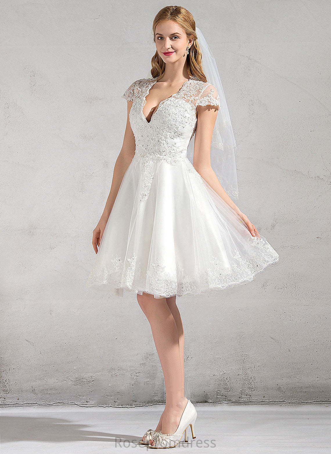 Appliques Wedding Dress Lace Knee-Length Selah Lace Sequins With Wedding Dresses A-Line V-neck Tulle Beading