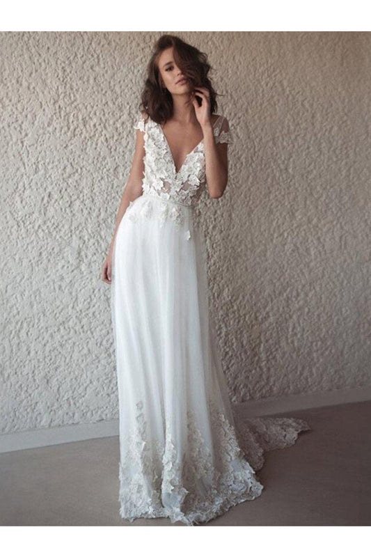 A-Line/Princess Tulle Applique V-Neck Sleeveless Sweep/Brush Train Wedding Dresses