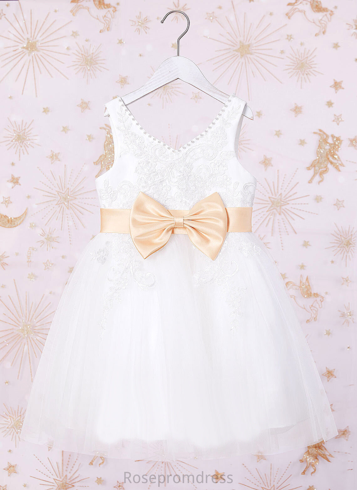 A-Line Girl V-neck Flower Tulle/Lace Knee-length Dress Sleeveless Flower Girl Dresses With - Sash/Beading/Bow(s) Sue