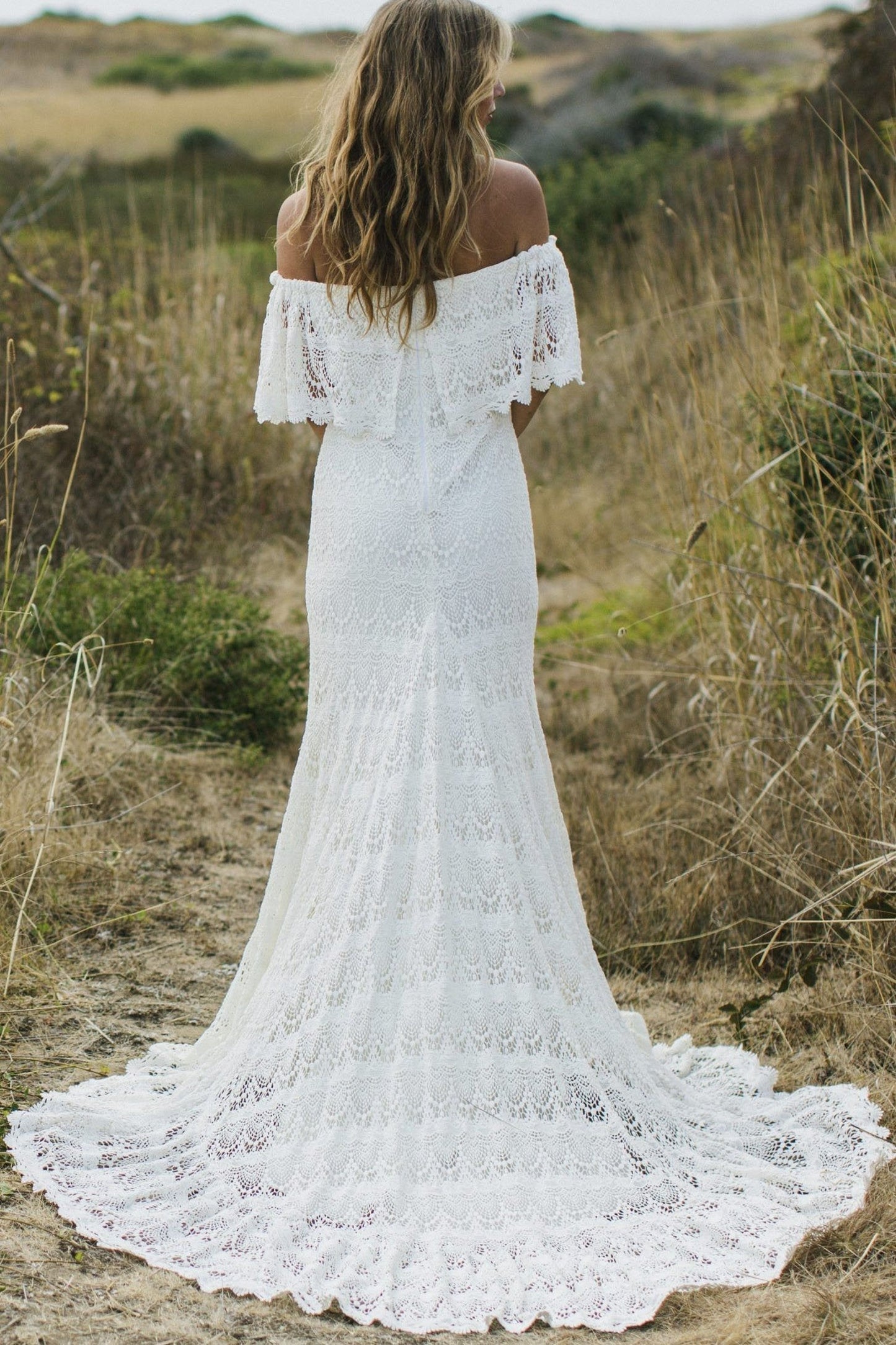 A Line Off the Shoulder Ivory Lace Beach Wedding Dresses Chiffon Bridal Dress W1096