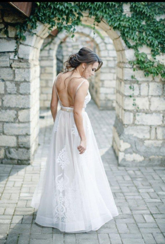 A line Lace Appliques Scoop Prom Dresses Backless Tulle Ivory Wedding Dresses uk PW509