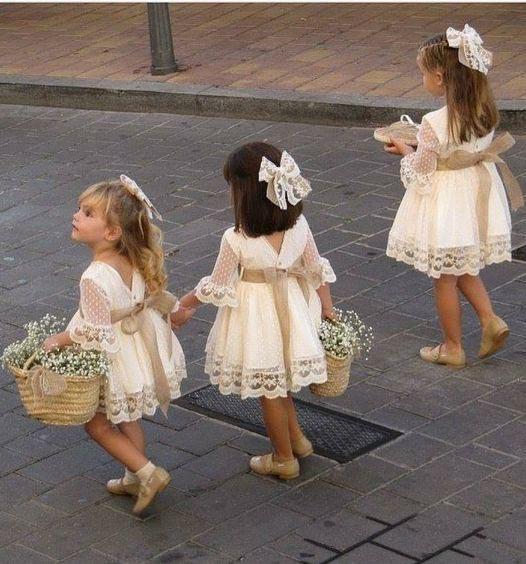 A line Long Sleeve Lace Flower Girl Dresses Above Knee Scoop Bowknot Baby Dress RS546