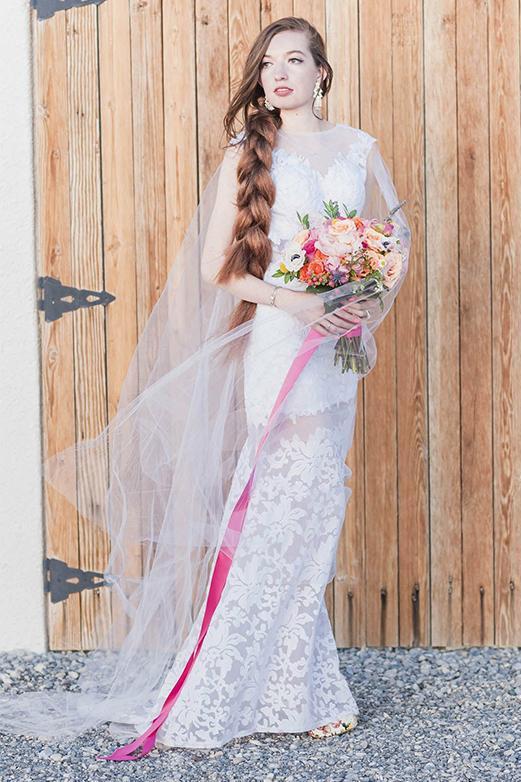 Bateau Sheath Lace Beach Wedding Dress With Appliques Open Back Bridal Dresses W1001