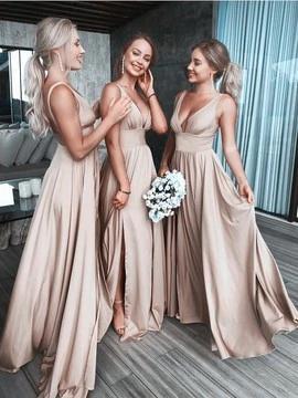 Chic Burgundy Deep V Neck Bridesmaid Dress A Line Sleeveless Backless Prom Dresses BD1009