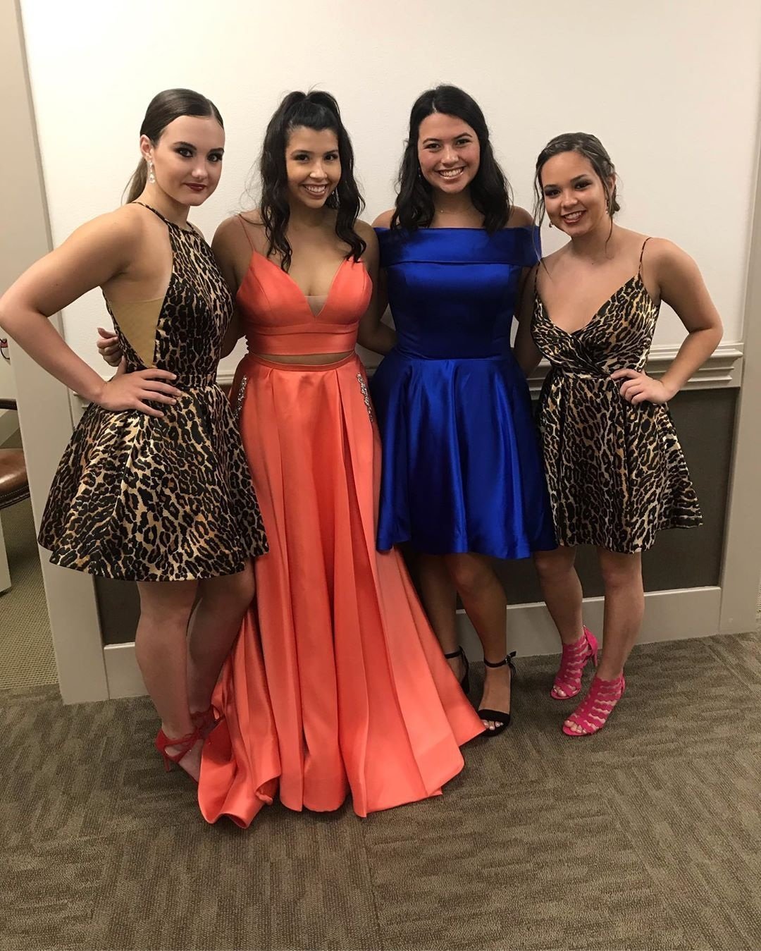 New Arrival Above Knee A Line Spaghetti Straps Homecoming Dresses Short Prom Dresses H1050