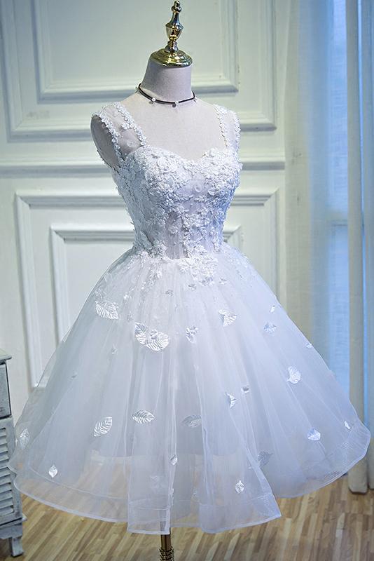 Simple Sweetheart White Lace up Beads Lace Appliques Tulle Straps Homecoming Dresses H1129