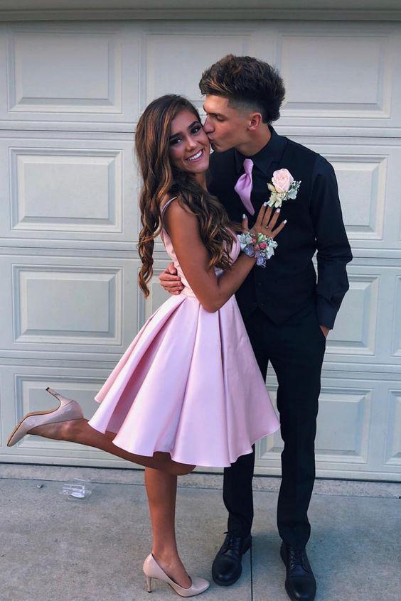 Simple V Neck Straps Short Pink Homecoming Dress Backless Satin Sweet 16 Dresses H1210