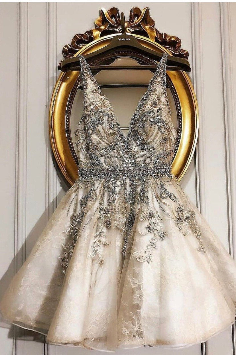 Spaghetti Straps Tulle Beads Deep V Neck Homecoming Dresses V Back Short Prom Dress H1166