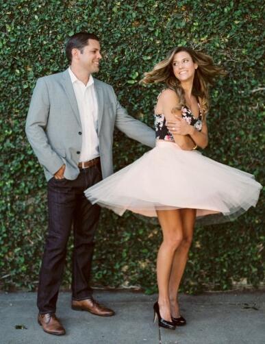 Two Pieces Spaghetti Straps Satin Floral V Neck Spaghetti Straps Homecoming Dresses H1182