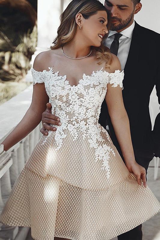 Unique Off the Shoulder Appliques Sweetheart Homecoming Dresses Short Dance Dresses H1346