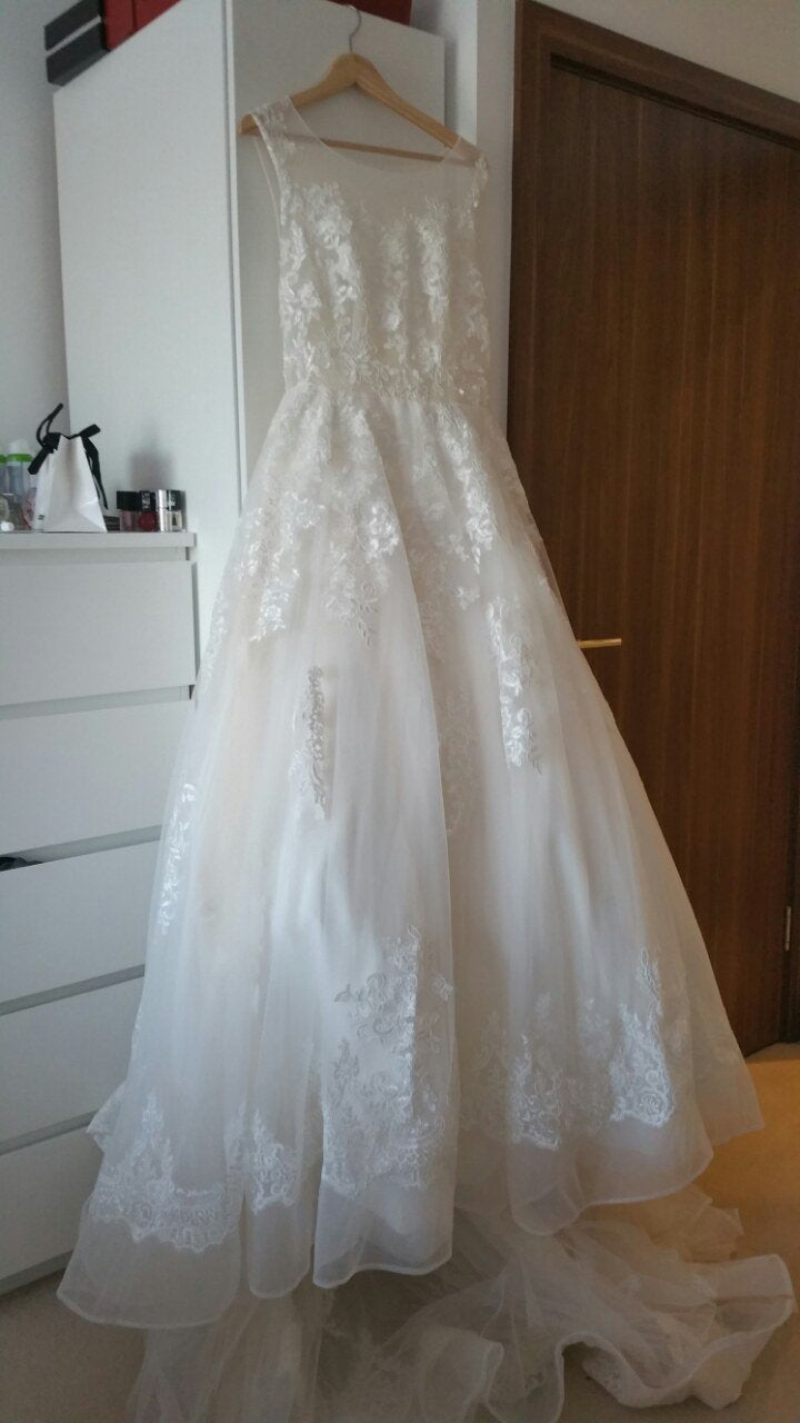 Sheer Castle Ivory Ball Illusion Back Appliques Lace Chapel Train Wedding Dress RS198