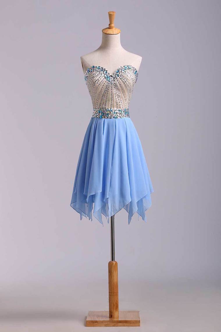 2024 Stunning Homecoming Dresses Sweetheart A Line Short/Mini With Beads New Arrival