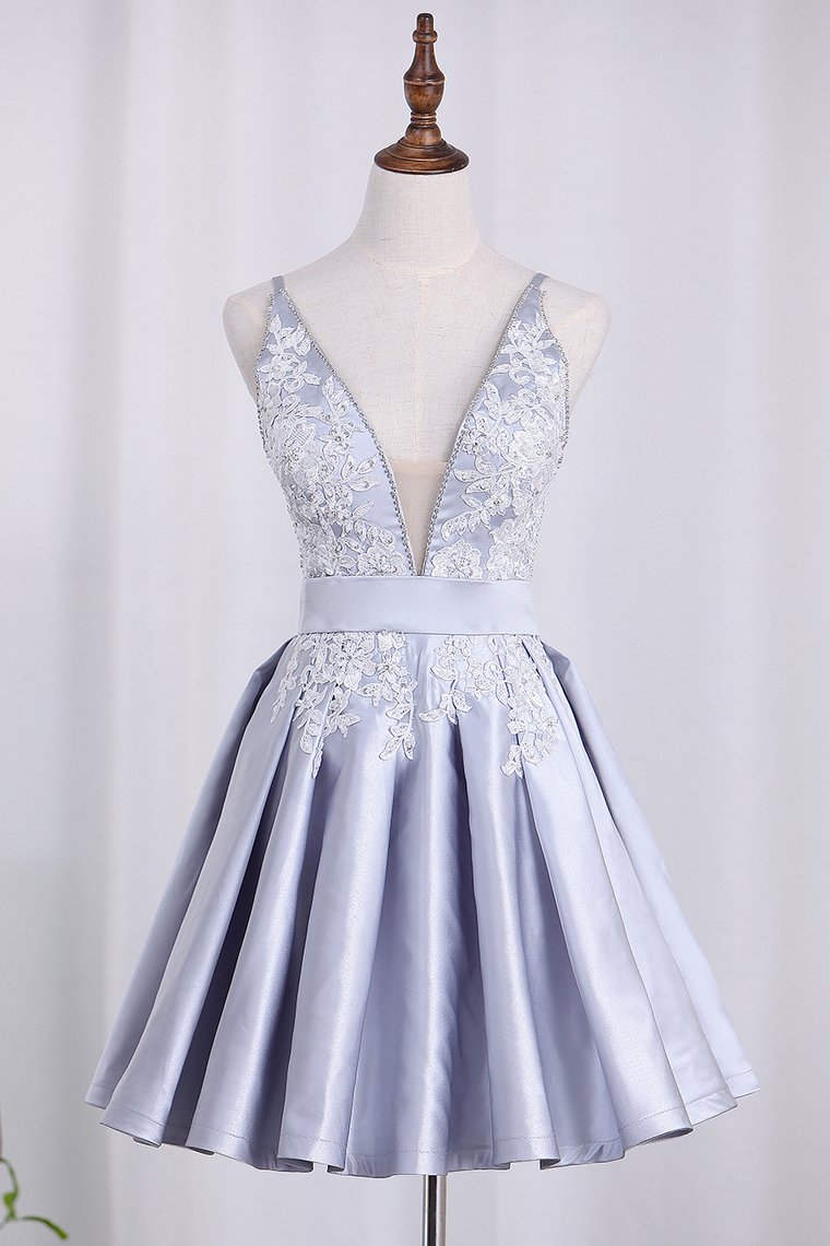 2024 V Neck Satin Homecoming Dresses With Applique And Beads A Line