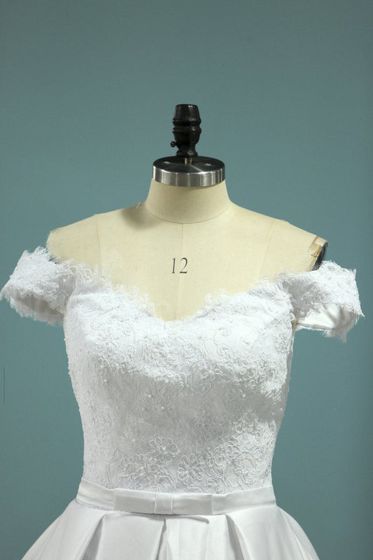 2024 Wedding Dresses A Line Off The Shoulder With Applique Satin