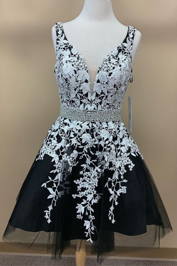 2024 Short Black Lace Homecoming Dresses Gia And White Party Dresses CD2376