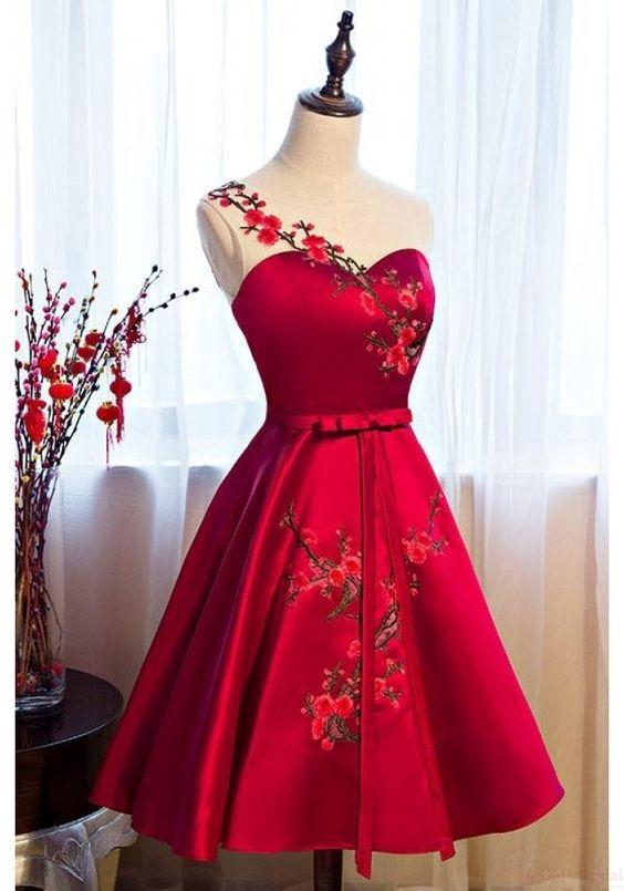 Burgundy Satin Summer Homecoming Dresses With Applique CD363