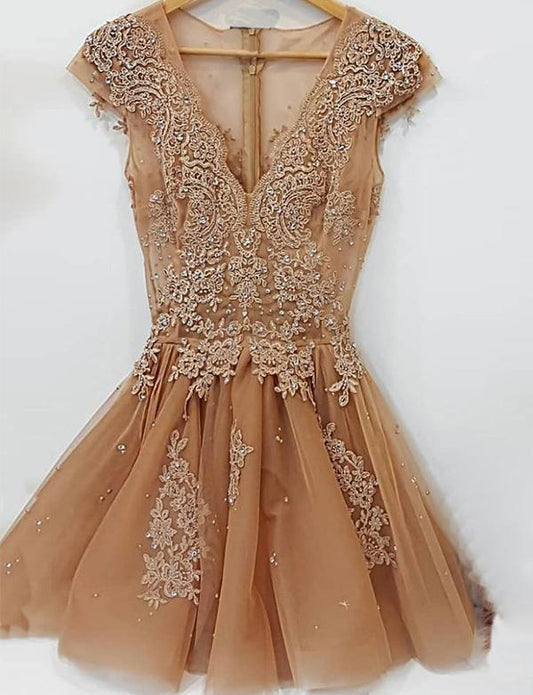 Champagne Tulle V Neck Short Party Dresses With Appliques Beading Homecoming Dresses Madeline Cocktail CD529
