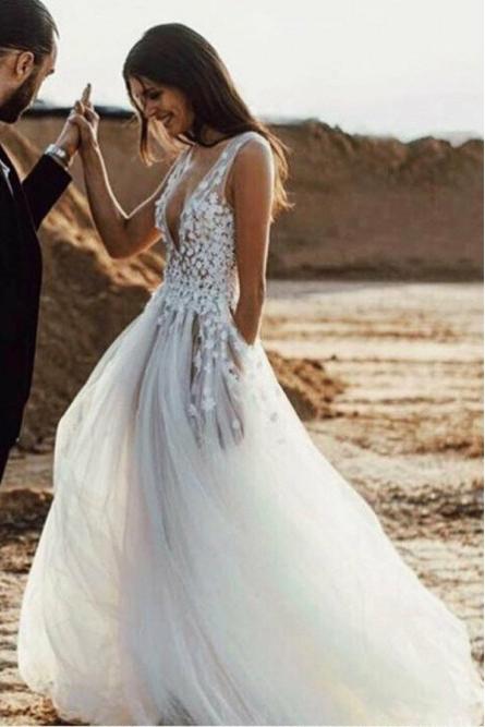 A-Line Deep V-Neck Sweep Train Tulle Ivory Wedding Dress with Appliques Split SRS15049