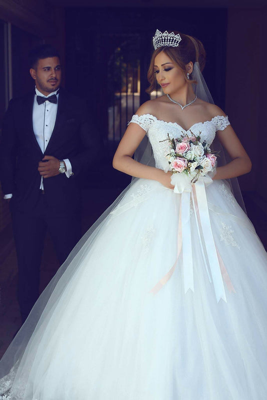 Sexy Ball Gown Off the Shoulder Sweetheart Ivory Tulle Lace Appliques Wedding Dresses RS23