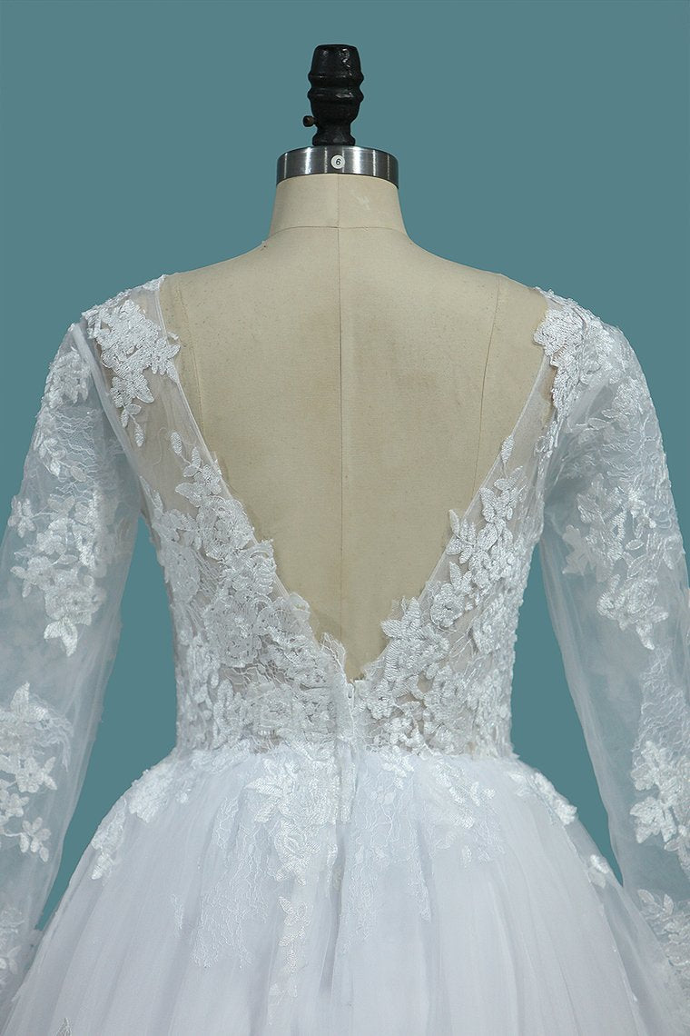 2024 A Line Open Back Long Sleeves Scoop Wedding Dresses Tulle With Applique