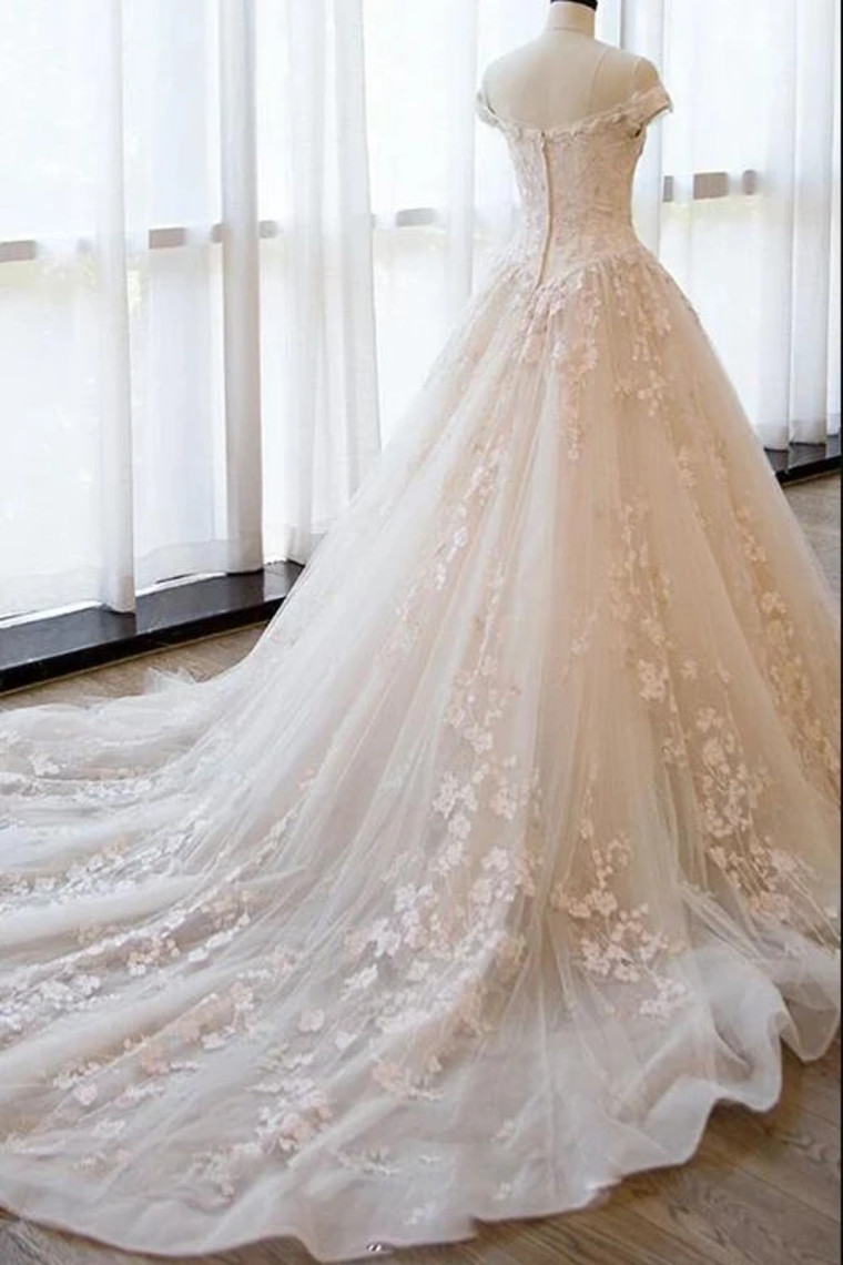Ball Gown Off The Shoulder Appliques Wedding Dresses Ivory Bridal SRSPAQ8752B