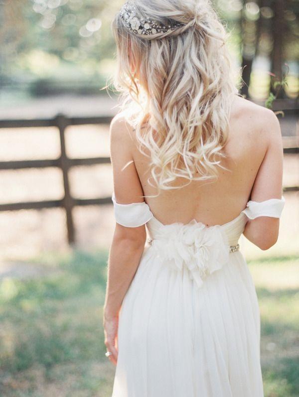 2024 Elegant Off-shoulder Beading Sash Backless White Long Chiffon Wedding Dresses RS174