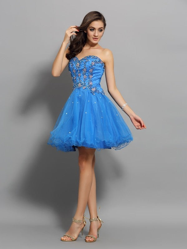 A-Line/Princess Satin Cocktail Homecoming Dresses Skylar Sweetheart Beading Sleeveless Short Dresses