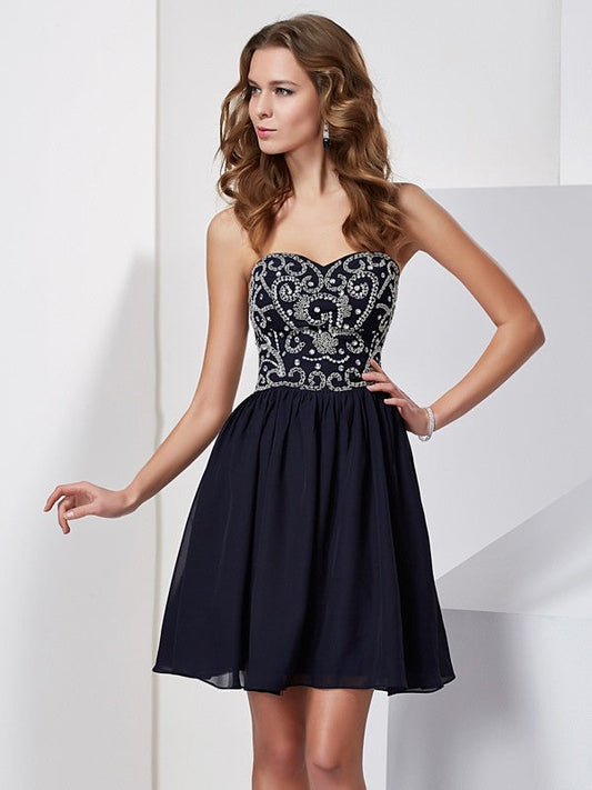 A-Line/Princess Sweetheart Beading Chiffon Iliana Homecoming Dresses Sleeveless Short
