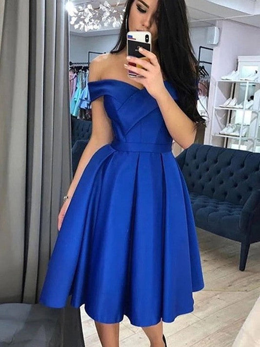 A-Line/Princess Ruffles Off-The-Shoulder Satin Ashlyn Homecoming Dresses Sleeveless Knee-Length