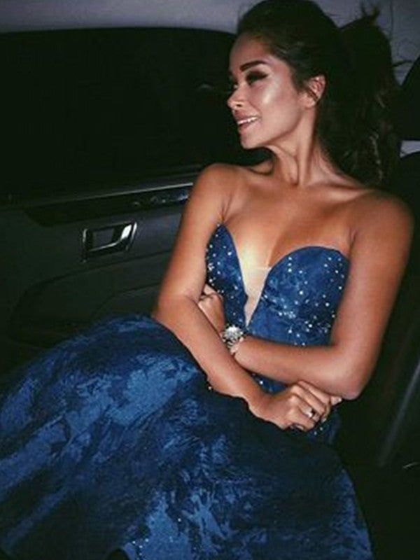 A-Line/Princess Sleeveless Sweetheart Beading Short/Mini Dresses Homecoming Dresses Satin Sanaa