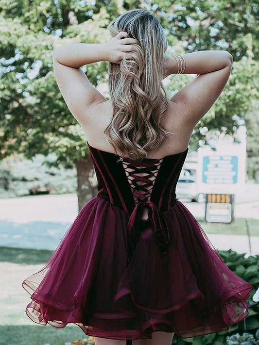 A-Line/Princess Lana Homecoming Dresses Ruffles Sweetheart Organza Sleeveless Short/Mini Dresses