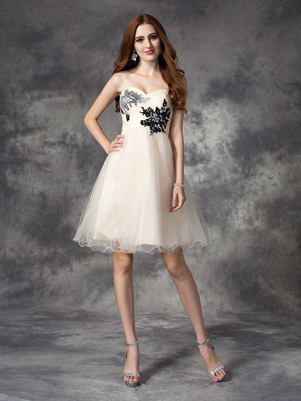 A-Line/Princess Sweetheart Homecoming Dresses Brittany Applique Sleeveless Short Net Dresses