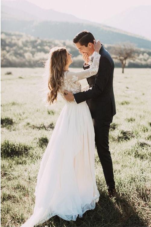 Princess A Line Long Sleeve Rustic Scoop Lace Appliques Tulle Ivory Beach Wedding Dress RS827