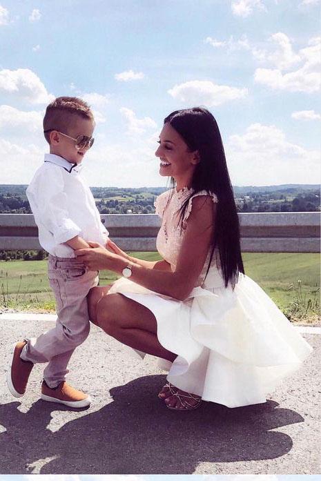 High Neck Cute White A-Line Crew Neck Cap Sleeves Appliques Homecoming Dress RS170